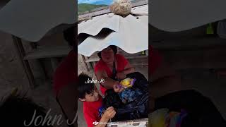 Ayudando a las personas ( un grano de Arena en medio de la playa  )