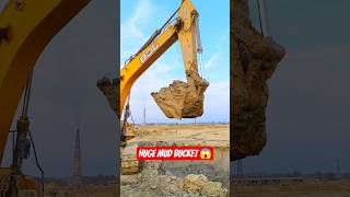 Massive Mud Bucket Loading by Excavator 💥 Dangerous Operator Skills #shorts #jcbtractor