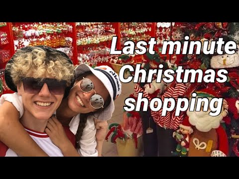 Christmas Shopping with my boyfriend..:)