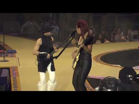 Prince, Let's work with a very long bass intro, Inglewood, May 5th 2011