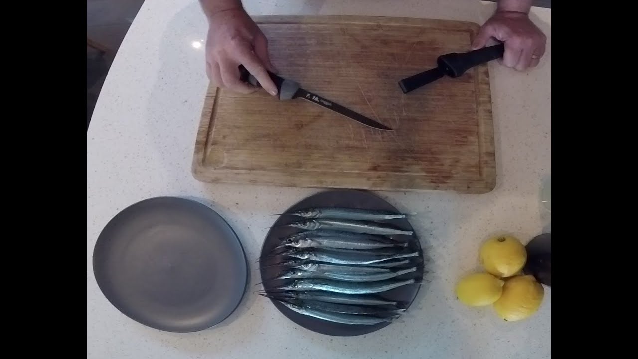 How to fillet garfish - 3 simple ways - YouTube