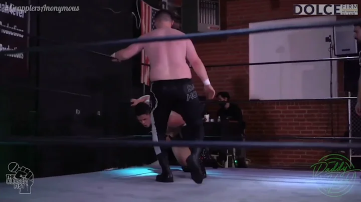 "The Dark Horse" Anthony Musso VS Yan - Daddy Yeah...