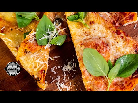 Videó: Vékony Sajtos Pizza Pepperonival