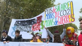 France: manifestation à Paris pour les salaires et les retraites | AFP Images