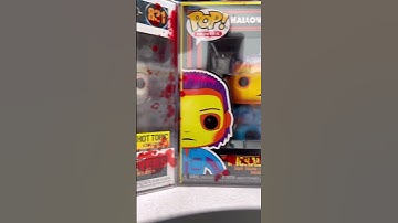 Signed funko Pops! #funko #funkopop #horror #michaelmyers