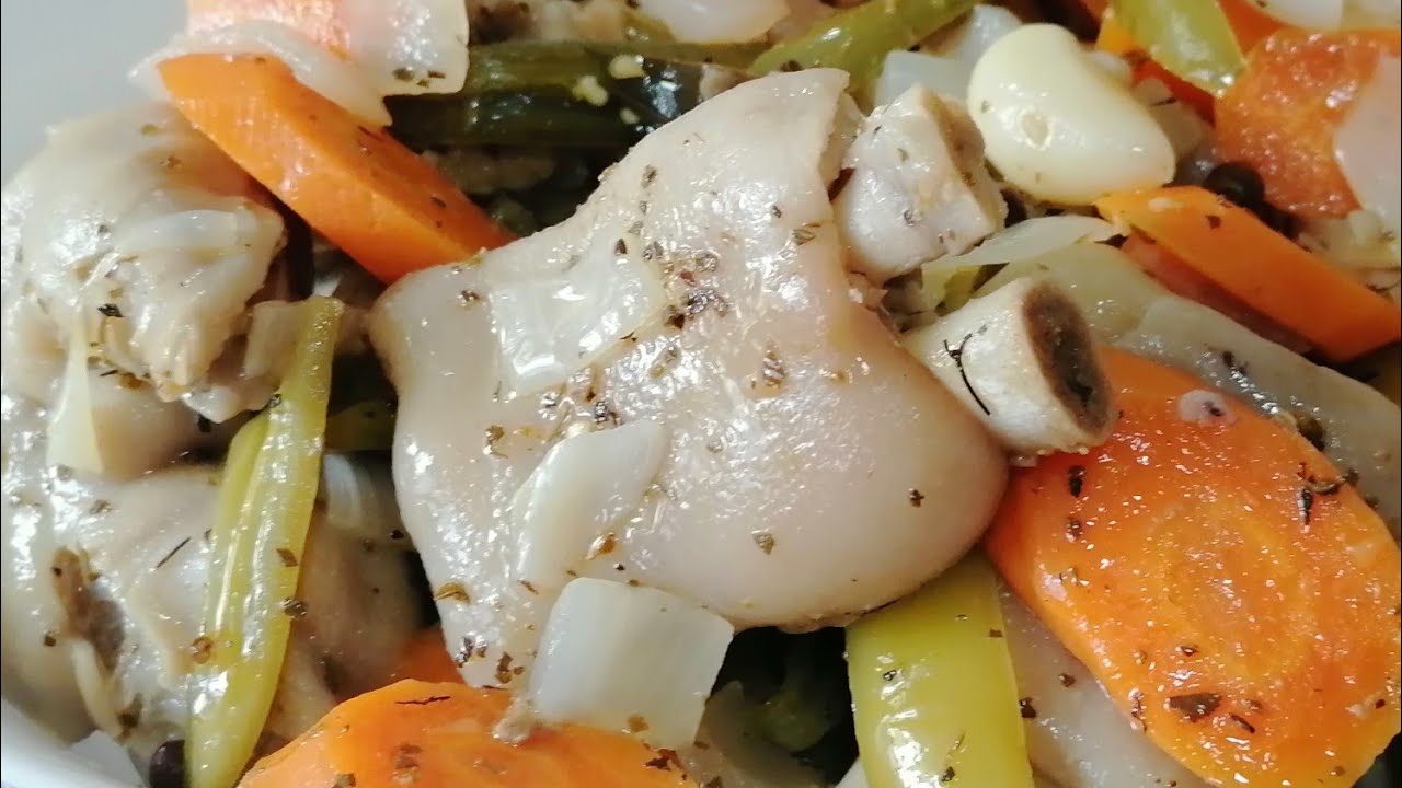 MANITAS DE CERDO  EN ESCABECHE