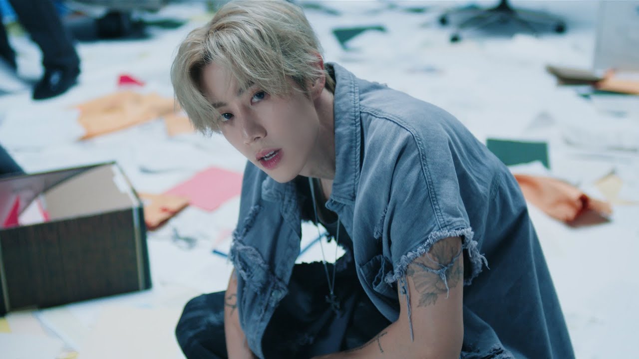Mark Tuan - hold still