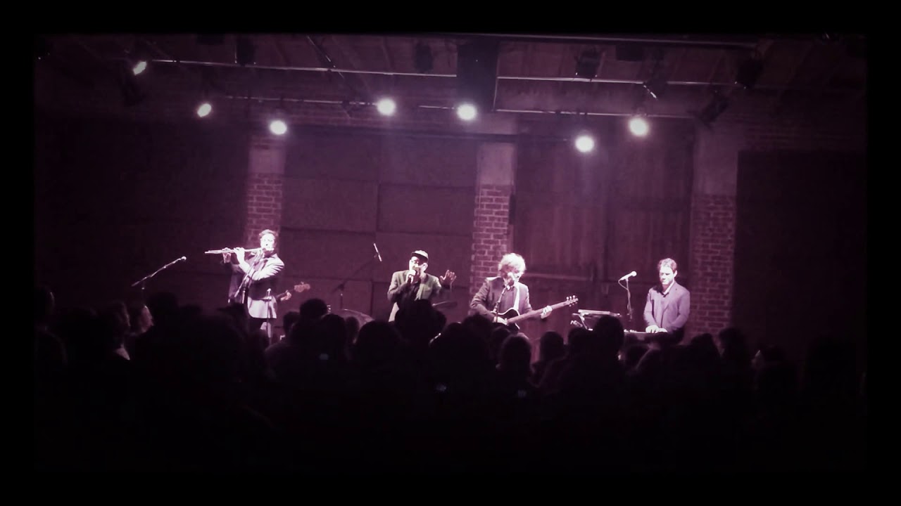 Craig Finn - Birds Trapped in the Airport - live 07 Nov 2019 @ Bootleg Theater