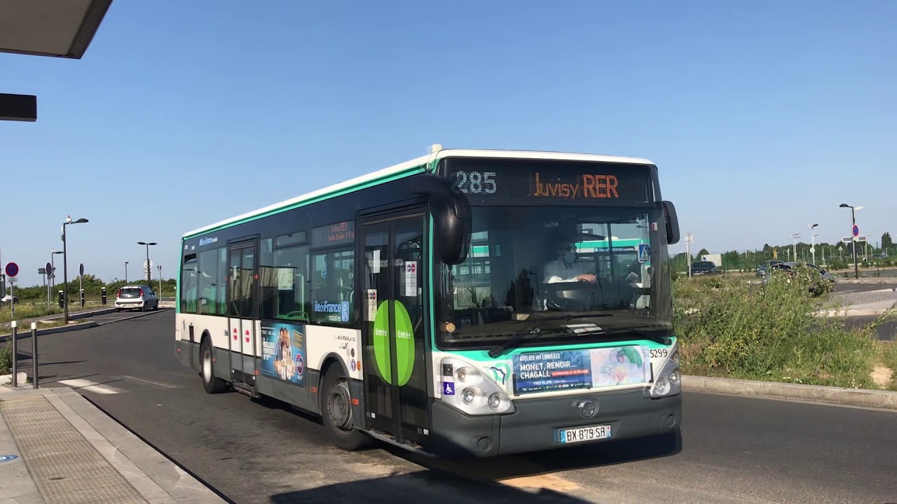 Des bus à la Porte de l'Essonne (91)