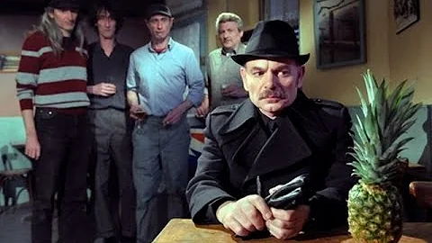 AKI KAURISMAKI: PART 16: LE HAVRE (2011)