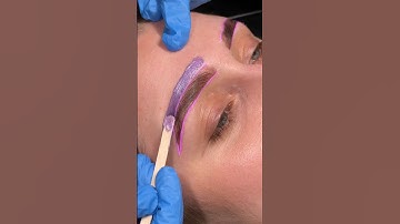 Brow waxing with the prettiest wax ever 💖 #browwax #browlamination #browshaping