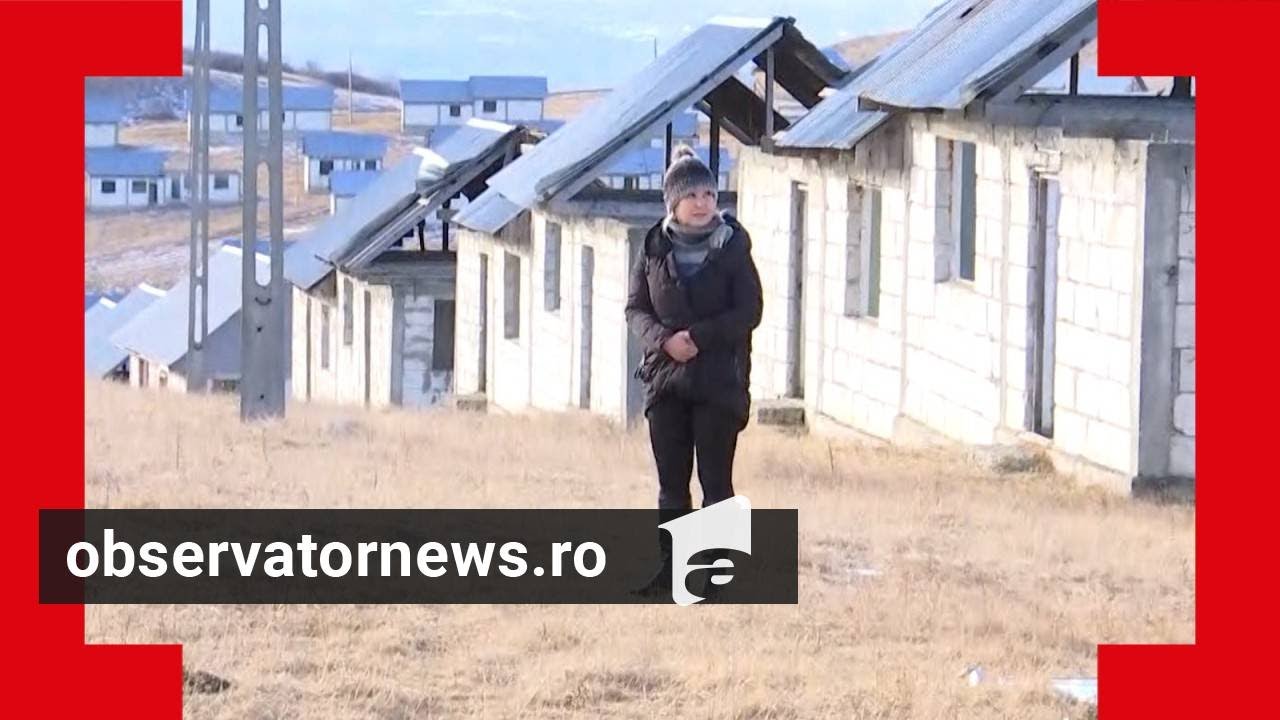 Primii oameni care au venit să cumpere casele de 250 de euro din Bacău
