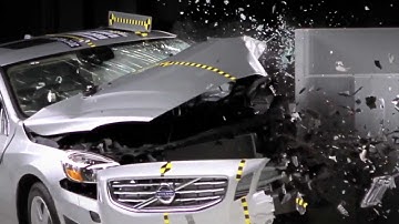 Volvo S60 2012 IIHS tv spot - the crash test (Full HD)