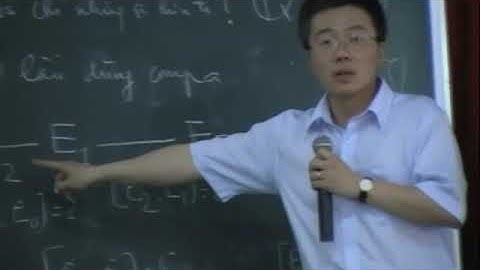 GS Ngô Bảo Châu đến nói chuyện về Toán và giao lưu tại trường ĐHSP Huế