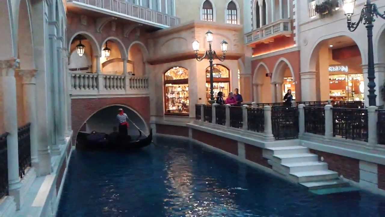 Venetian Vegas Hotel Gondolas And Cs Must See In You Venetian Vegas Hotel Gondolas And Cs Must See In