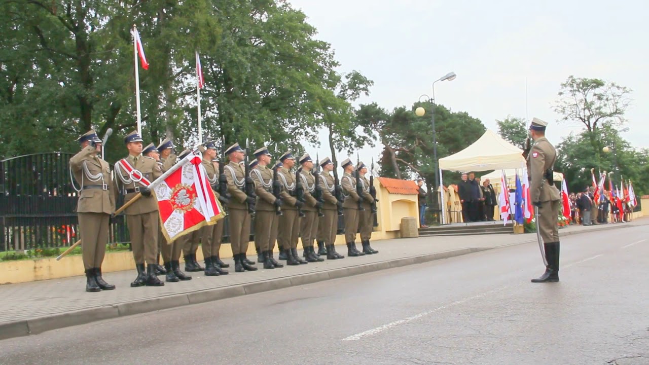 Salwa Honorowa w wykonaniu 3 Kompanii Batalionu Reprezentacyjnego WP 