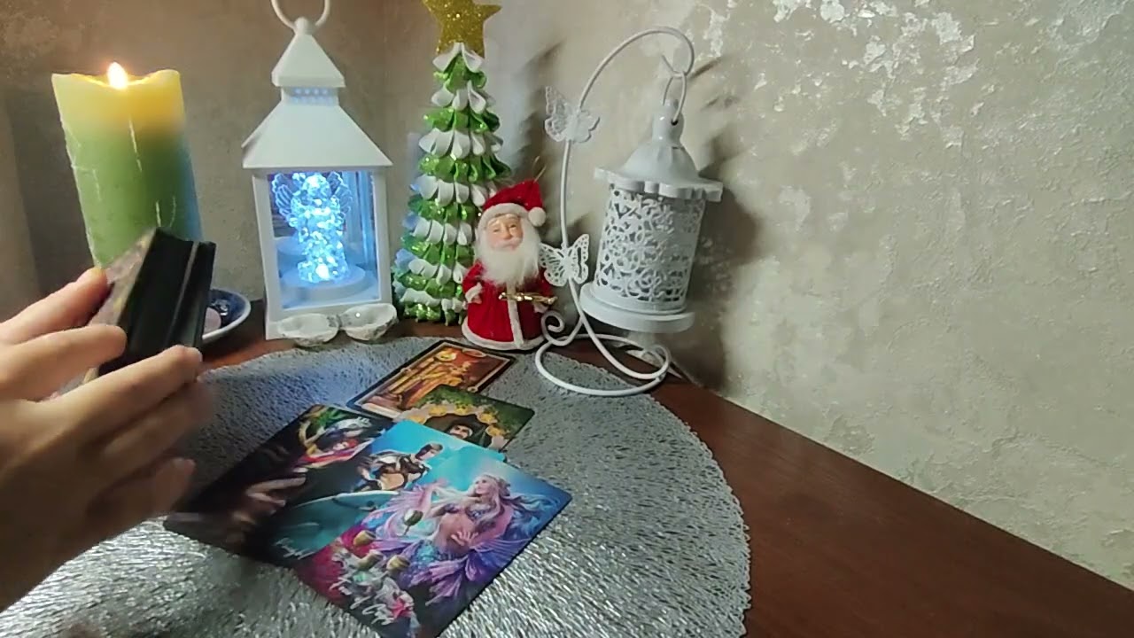 🔮🎄✨ Чем порадуют Новый 2026 год ⁉️ Расклад таро на 4 Королевы💫❤️🎄