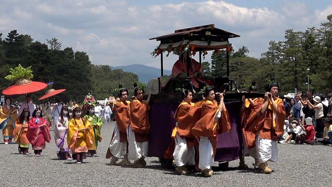 初夏の京都を彩る葵祭