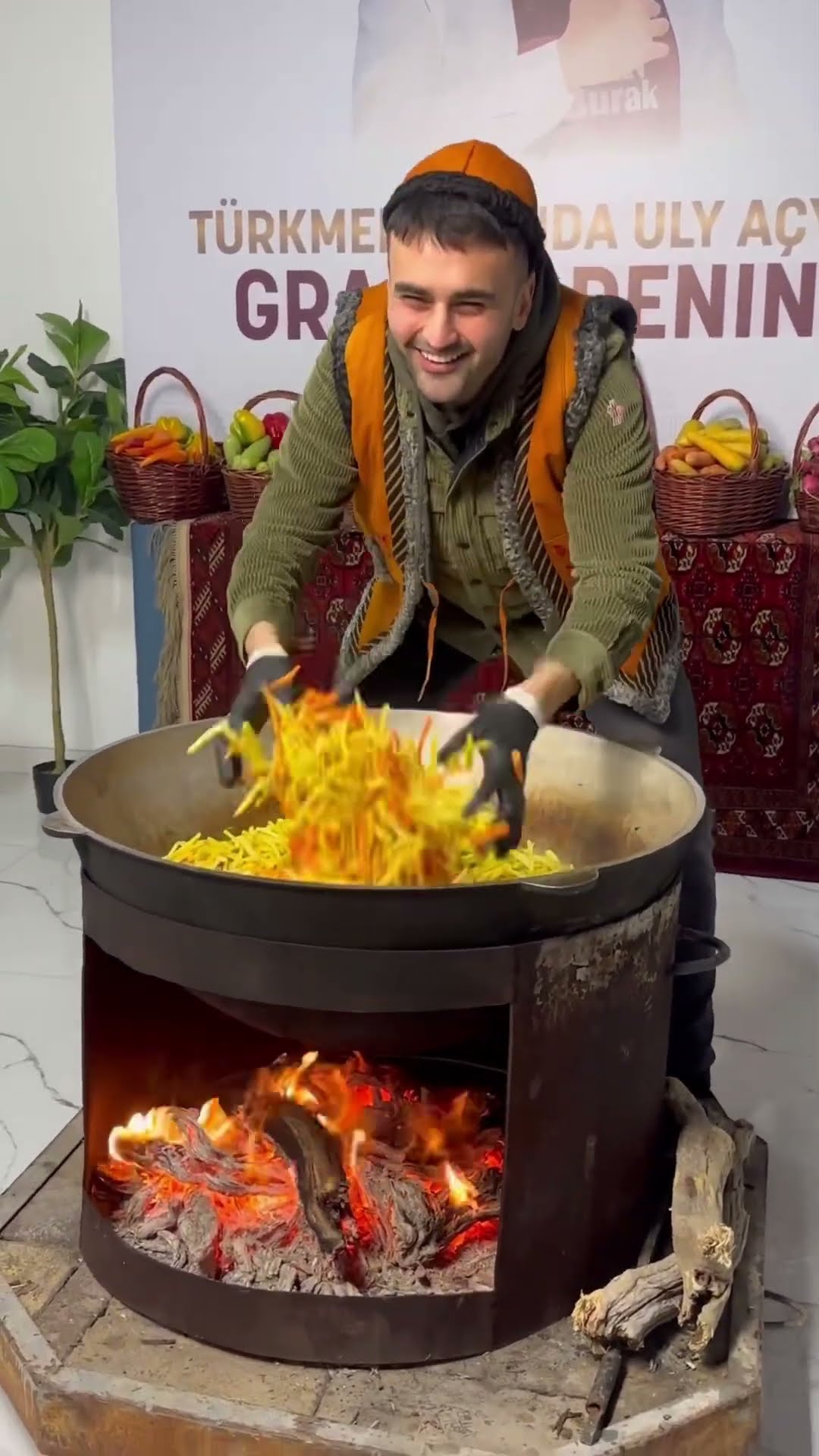 Czn Burak Türkmenistan Pilav Hoş Geldiniz! #shorts
