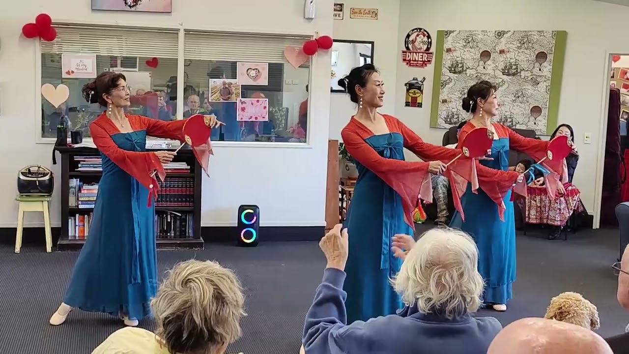 养老院慰问演出