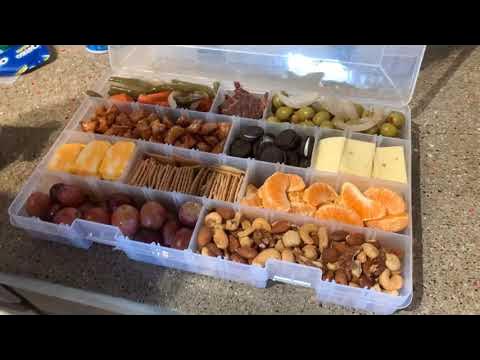 How to Make a DIY Snackle Box + Favorite  Snack Tackle Box