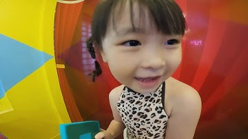 CHIPPY đi BIỂN chuyến đi kì thú Bé Chippy Siêu Quậy DU LỊCH Ba Mẹ gia đình vui nhộn