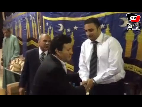 هاني شاكر وأشرف زكي في عزاء والد الفنانة أمال ماهر