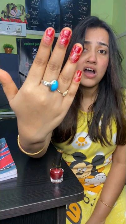 5 Second Mein Nail Polish Sukh gaya💅🏻😱 #shorts #trendinghacks #viralshorts #viralhacks #short #hacks