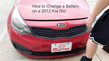 Où se trouve la batterie de ma Kia Rio ?