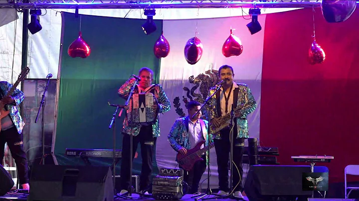 LOS HERMANOS ARELLANOS EN LAS REYNAS FL