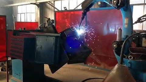 Welding Robotic Automation-Bucket welding in machinery industry