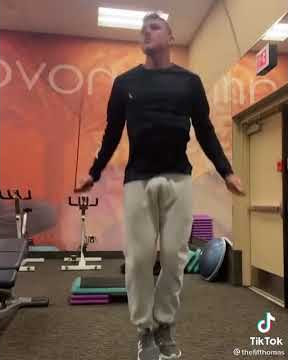 Apakah kalian melihat Tonjolan