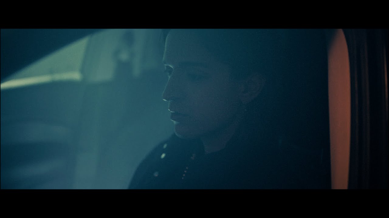 Blindlove - That's so True (Gracie Abrams Cover) adlı videoyu YouTube'da izle Blindlove - That's so True (Gracie Abrams Cover) adlı videoyu YouTube'da izle