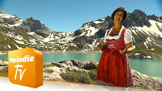 Petra Böck - Heimat ist dort wo die Berge sind (Offizielles Musikvideo) chords
