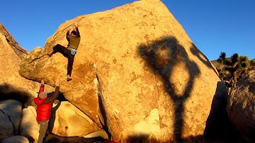 Joshua Tree Bouldering: Chili Sauce (V7) (aka Moffatt Problem)