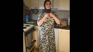 Müslüman Kızın Soyunma Vidyosu Mutfakta Devamı Için Abone Ol