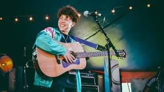 Marie White - Blue Jumper (Glastonbury 2019) chords