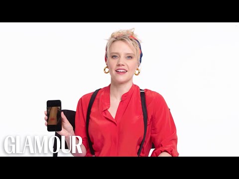 Kate McKinnon Shows Us the Last Thing on Her Phone | Glamour