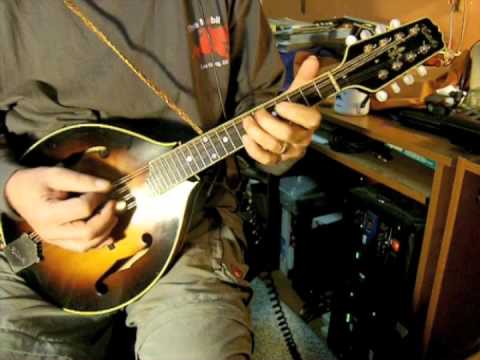Nechita、Mandolin Soul ＆ Bleu Cheese Mandolin Zither Stand - Bourgeois Guitars