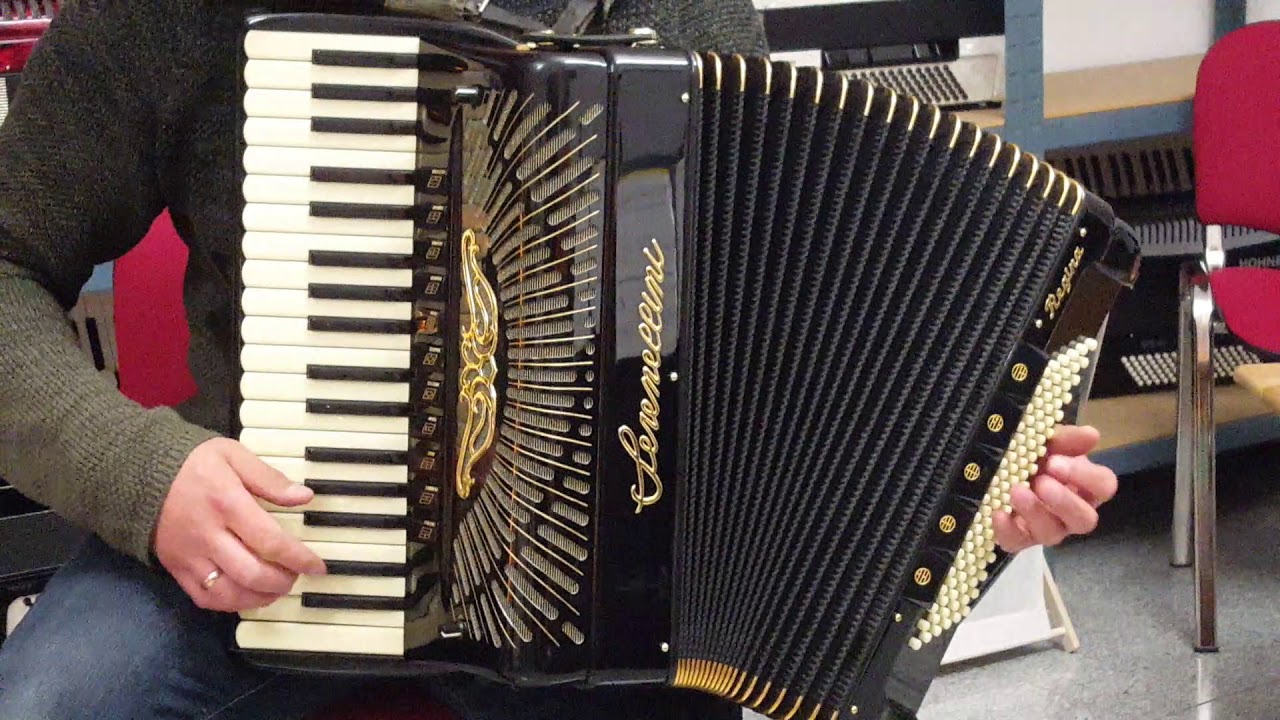 Klangprobe Akkordeon Serenellini Regina, Cassotto a mano