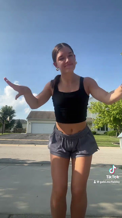 hi #duo #bestfriend #fyp #uwu #funny #shortsfeed #tiktok #shorts #dance #friends