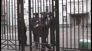 Видео с места зверского убийства ученика и учителя в Москве