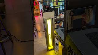 R46 Subway Car LCD:Max sign of the Times