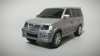 (Unbox) Mitsubishi Freeca 1/43