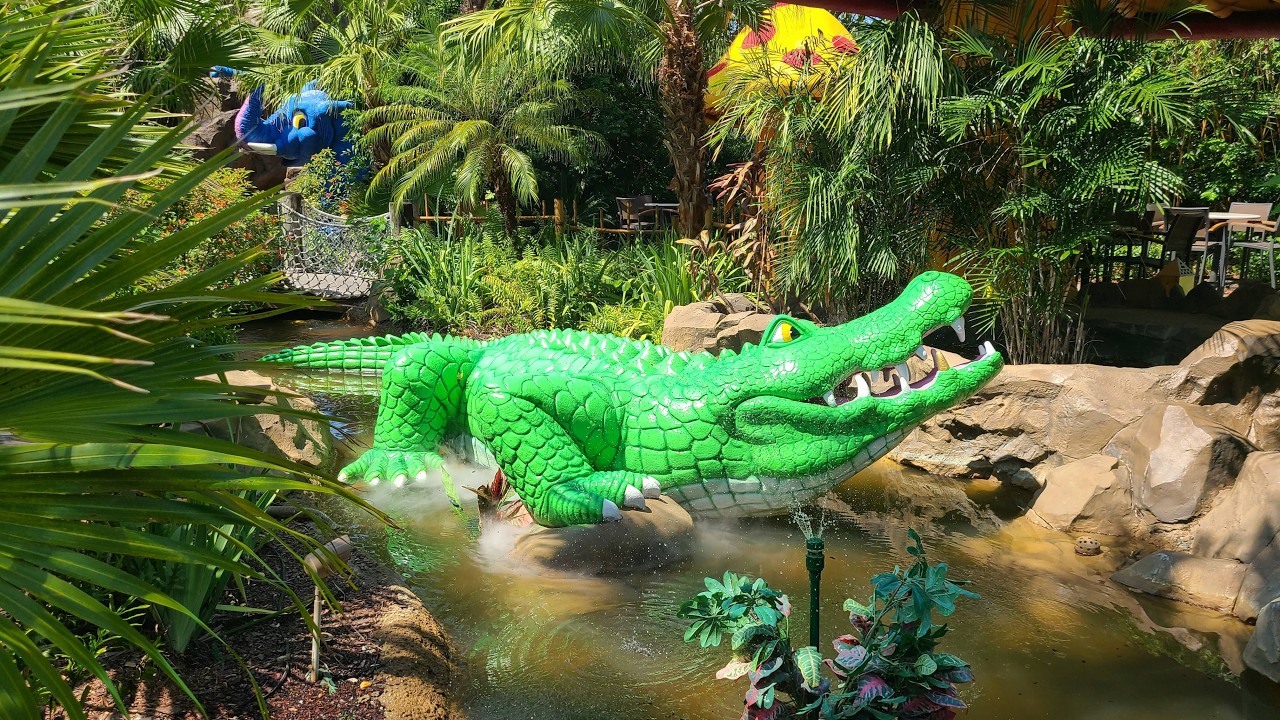 Breakfast at Rainforest Cafe Animal Kingdom: Food, Merch & More!
