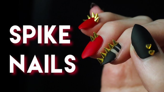 Louis Vuitton inspired nails. The underside of the black nails are red.  What a set! : r/Nails