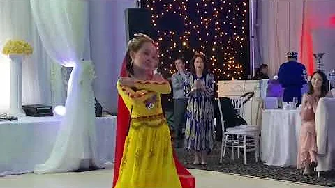 Guzel Uyghur usuli | Uyghur qizi | Aytilla Tursunjan | Beautifull Uyghur dance