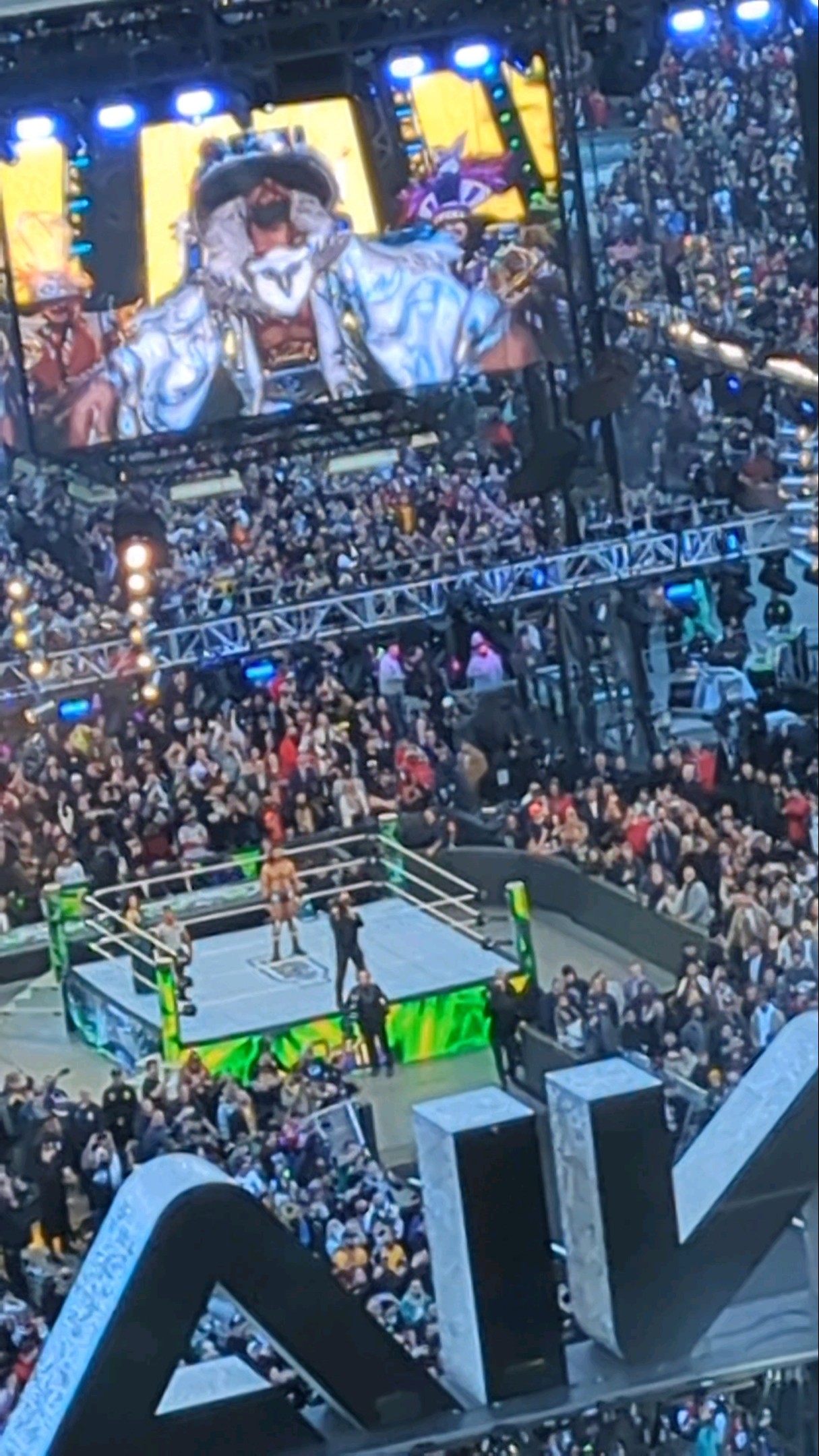 Seth Rollins wrestlemania 40 entrance