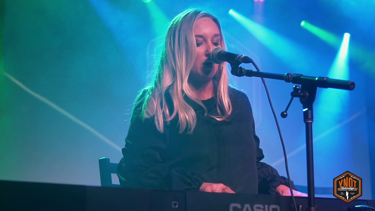 Live Performance "One Night Standards" Nicolette Hayford YNOT