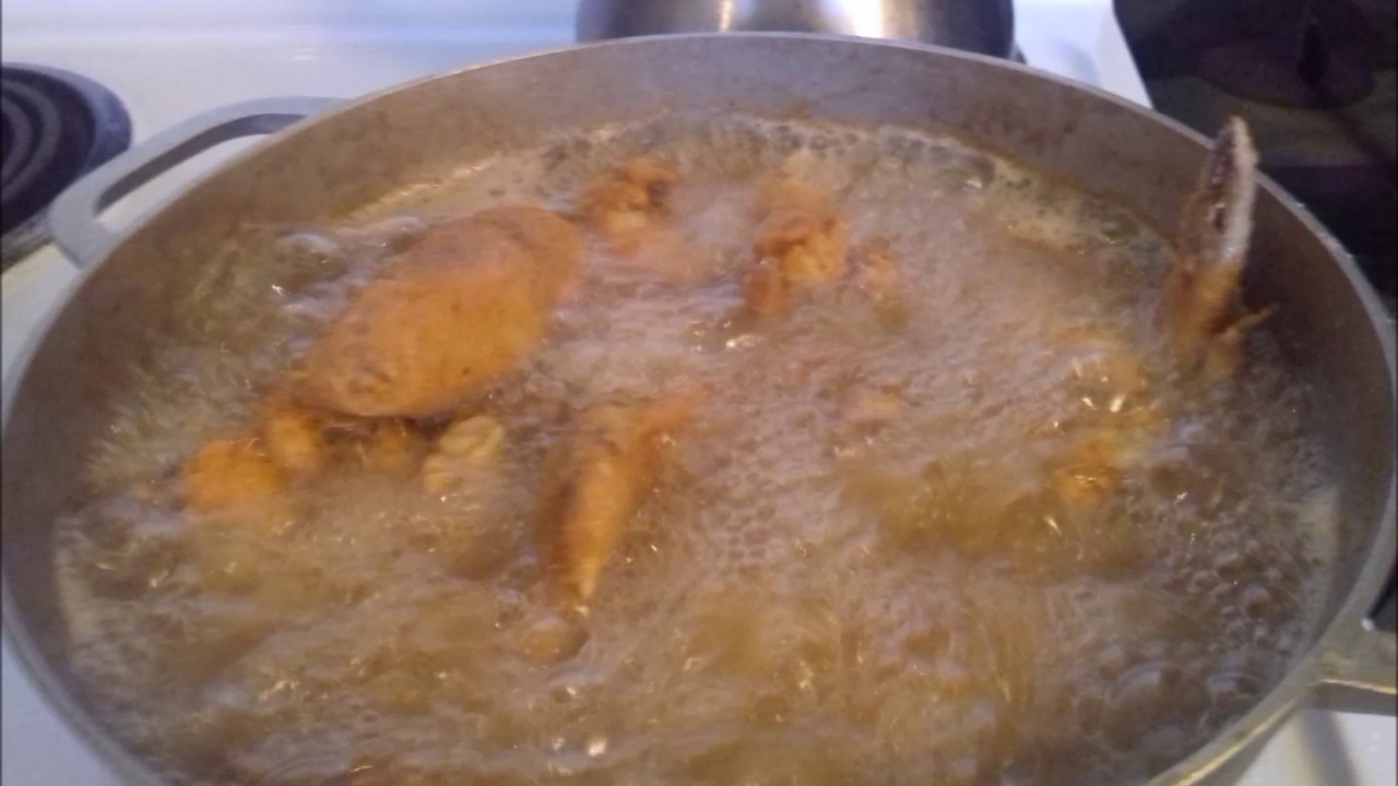 DEEP FRIED CHICKEN WINGS cooking up good channel - YouTube